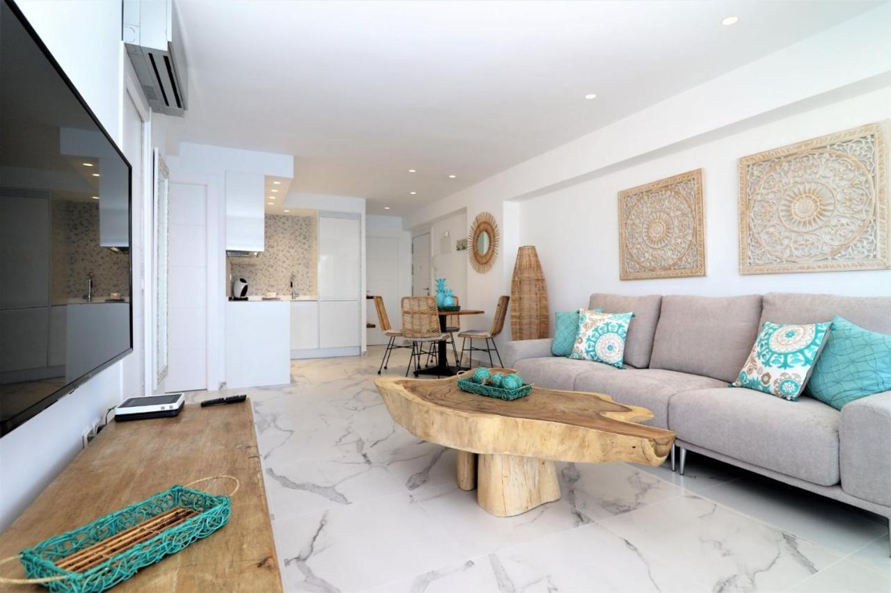 Luxurious 2-Bedroom Apt With Stunning Views, 1St Line On Levante Beach, Benidorm Buitenkant foto