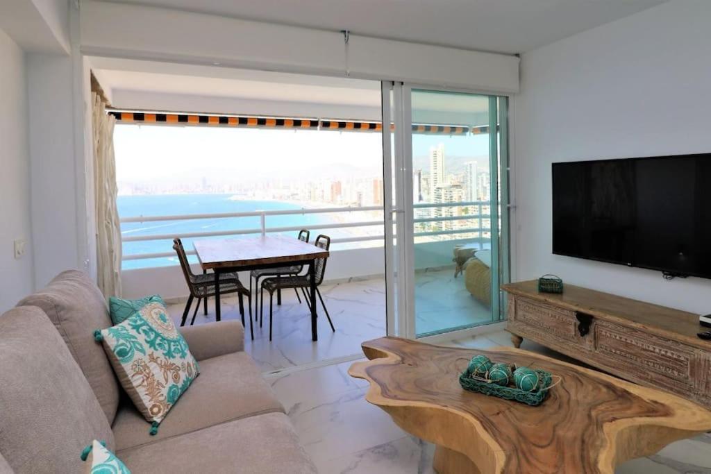 Luxurious 2-Bedroom Apt With Stunning Views, 1St Line On Levante Beach, Benidorm Buitenkant foto