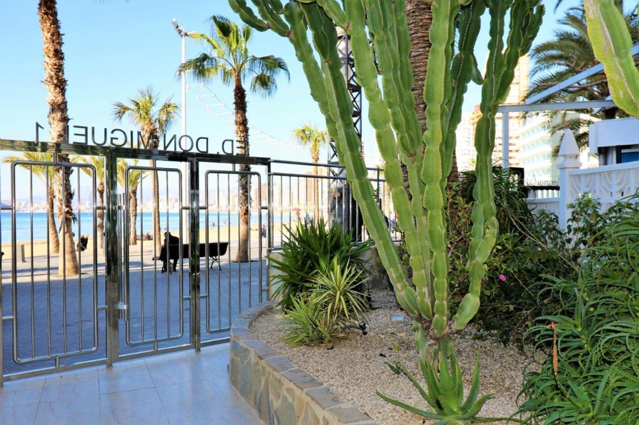Luxurious 2-Bedroom Apt With Stunning Views, 1St Line On Levante Beach, Benidorm Buitenkant foto