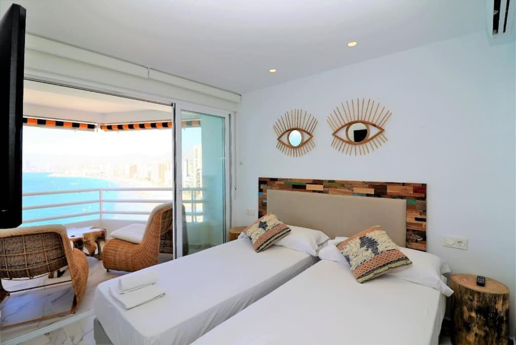 Luxurious 2-Bedroom Apt With Stunning Views, 1St Line On Levante Beach, Benidorm Buitenkant foto