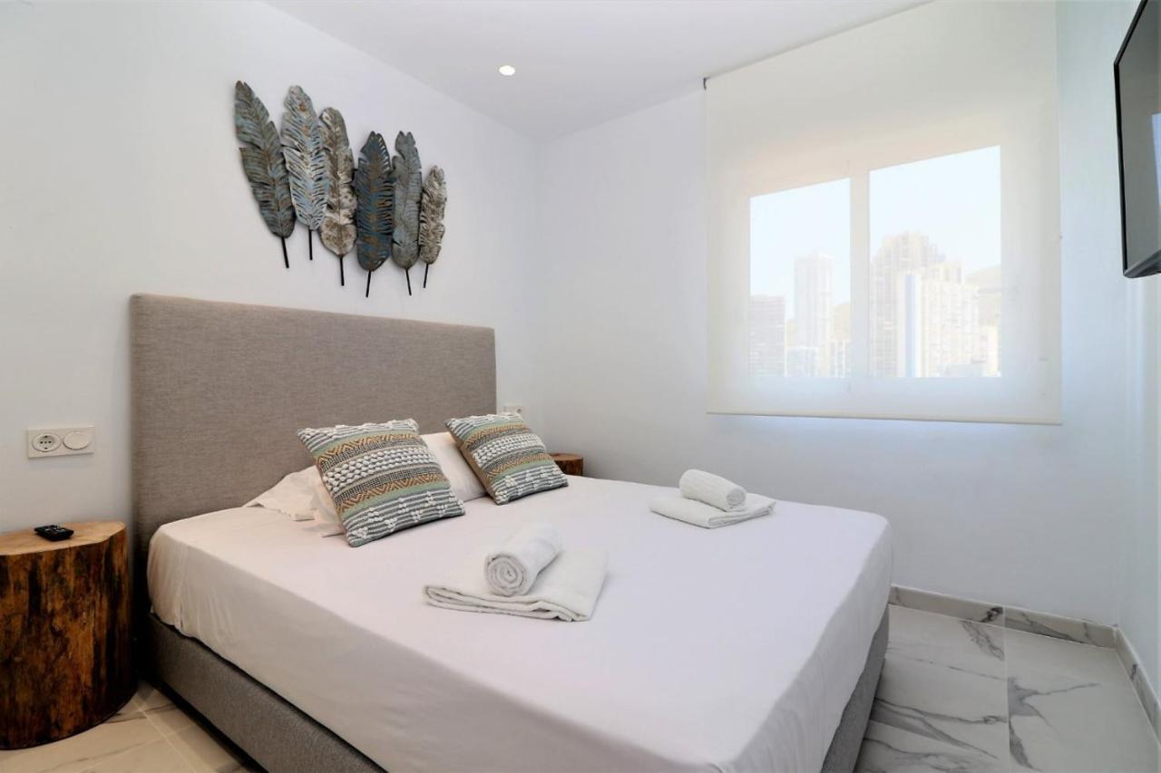 Luxurious 2-Bedroom Apt With Stunning Views, 1St Line On Levante Beach, Benidorm Buitenkant foto